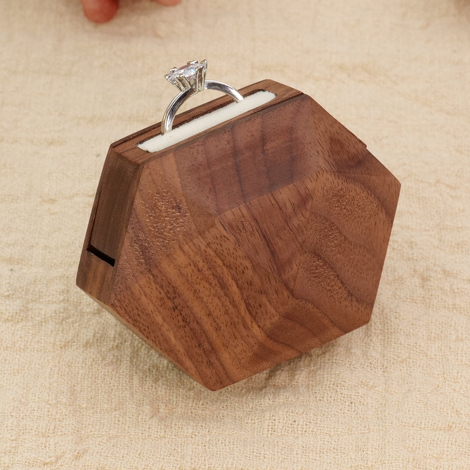 Yookin 3D Hexagonal-Shaped Fixed-Axis Rotating Ring Box - Premium Wood with Flat Facets & Smooth Rounded Intersections | Proposal Design