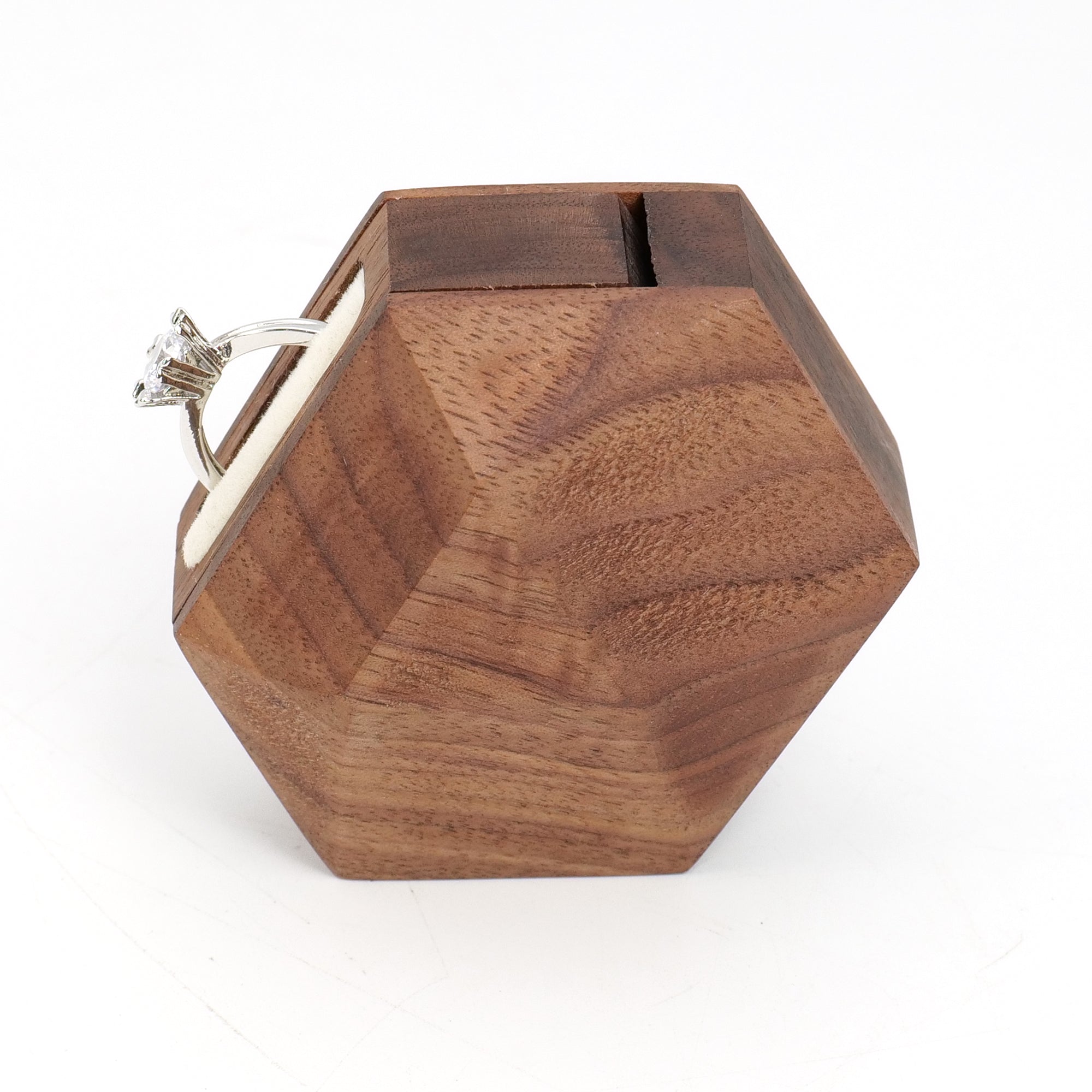 Yookin 3D Hexagonal-Shaped Fixed-Axis Rotating Ring Box - Premium Wood with Flat Facets & Smooth Rounded Intersections | Proposal Design