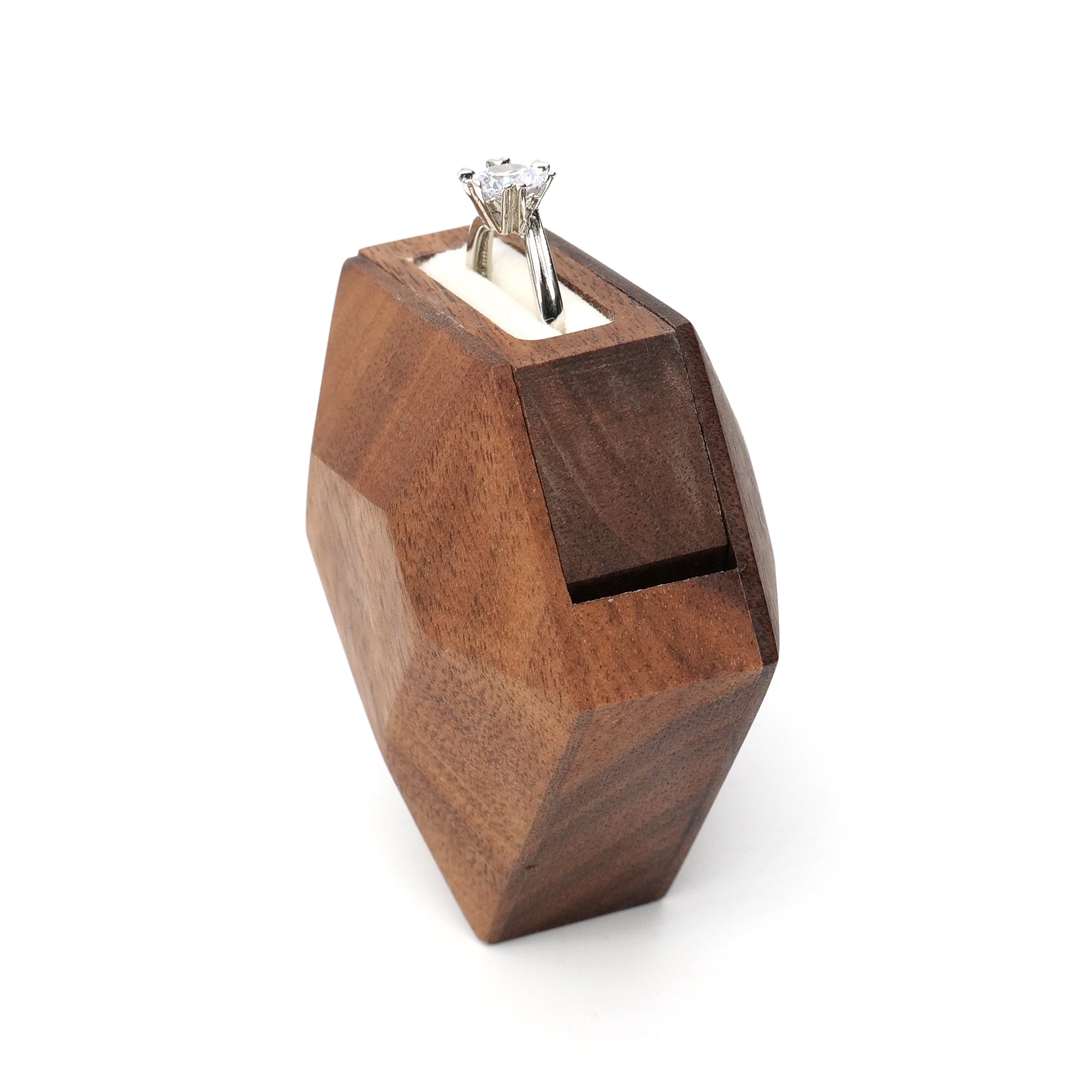 3D Diamond-Shaped Fixed-Axis Rotating Ring Box - Premium Wood with Flat Facets & Smooth Rounded Intersections | Proposal Design