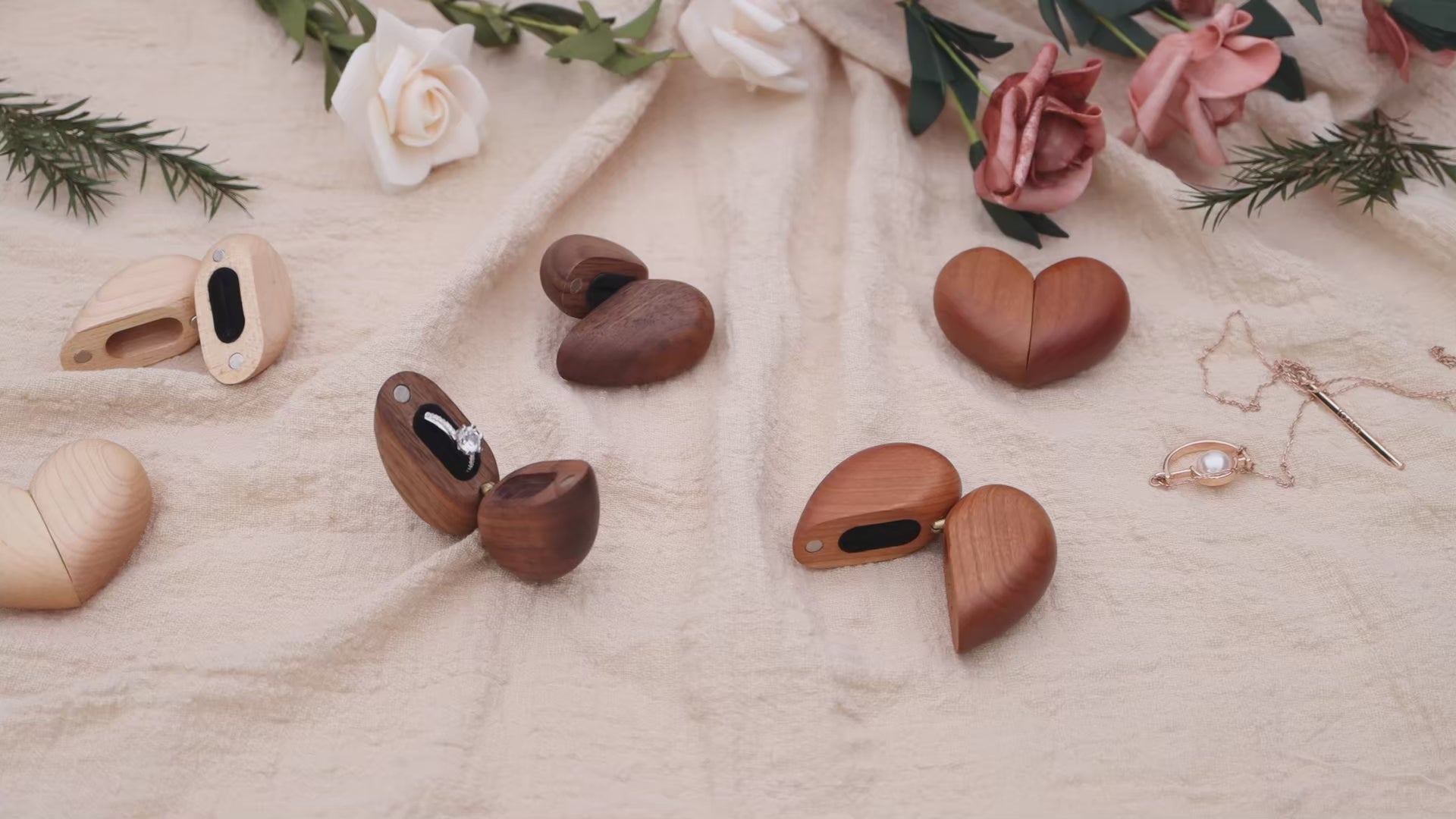 Heart-shaped ring box display video - one-hand opening demonstration with ring showcase